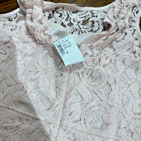 Lace dress - Picture 2 of 4